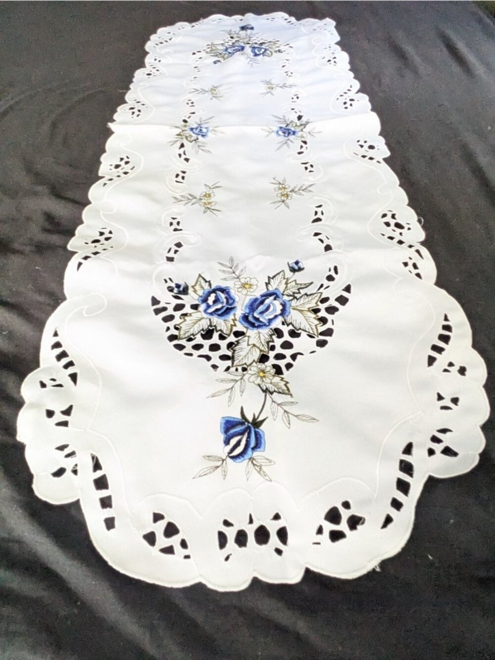 Vtg Table Runner Dresser Scarf Blue Floral Embroidery on White Cut Outs 43x15
